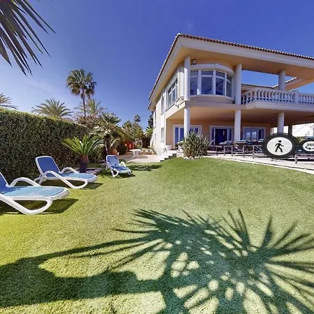 Villa Vista Alegre *