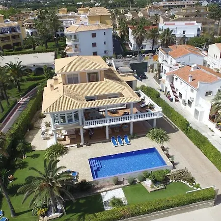 Vista Alegre Villa *