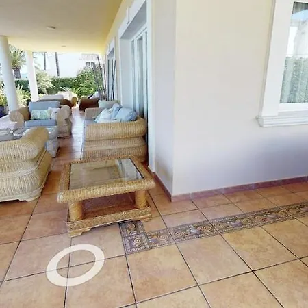 Villa Vista Alegre *